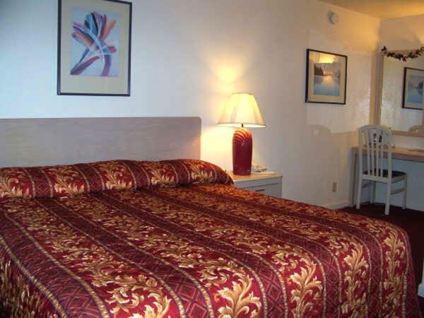 Townhouse Motel Weed Camera foto